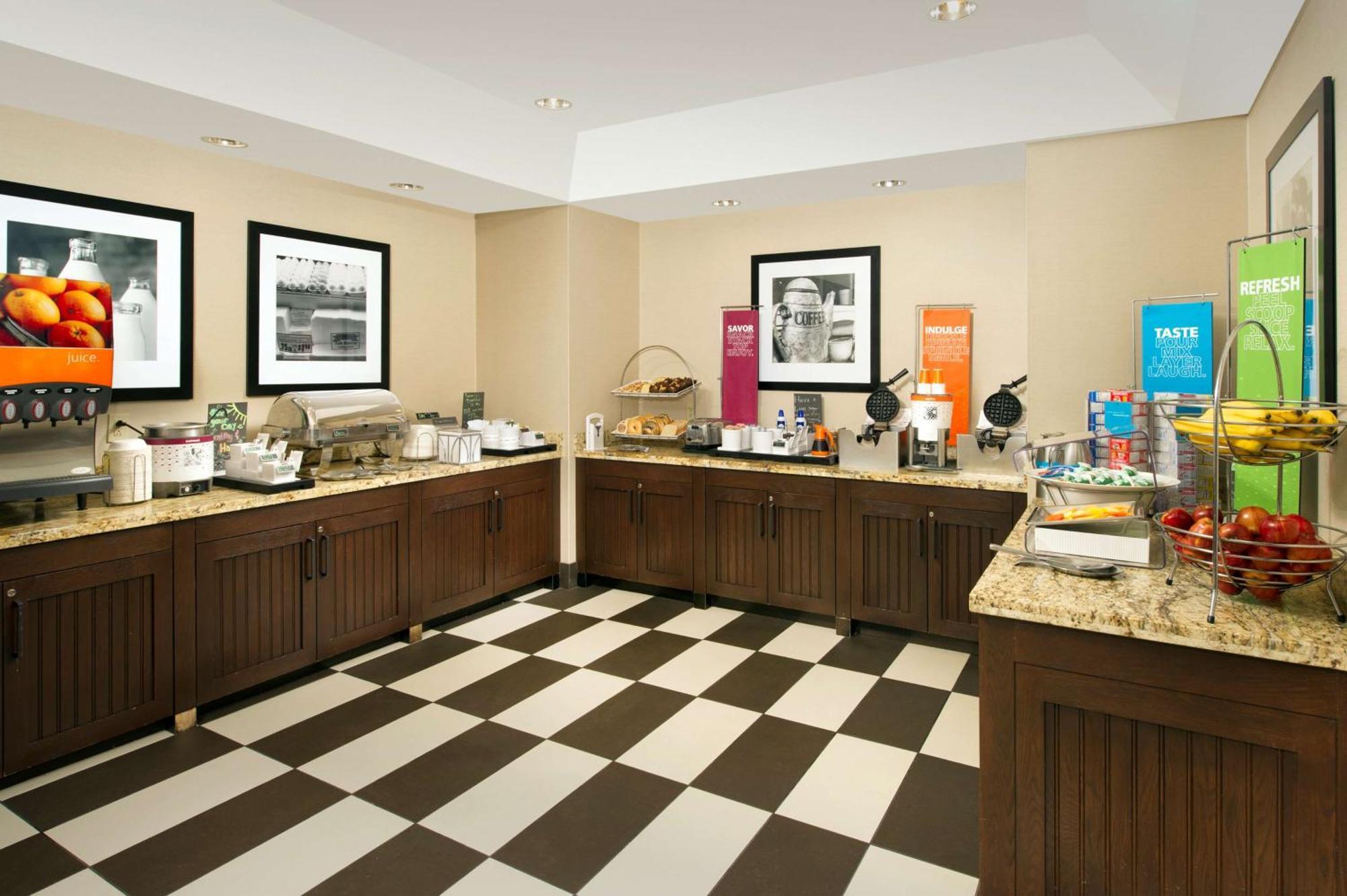 Hampton Inn Kansas City The Legends Eksteriør bilde