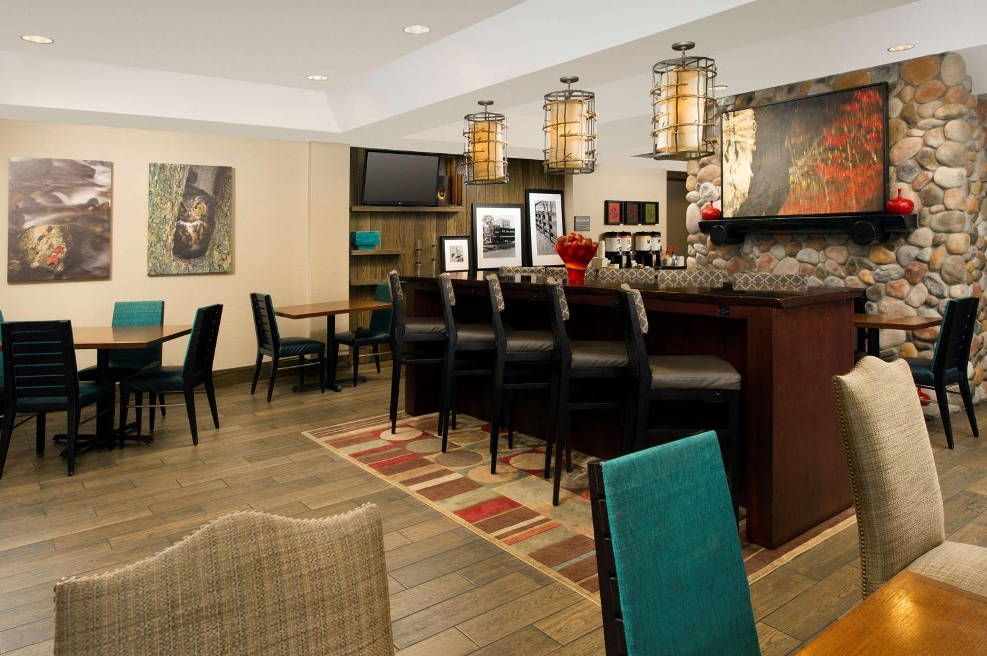 Hampton Inn Kansas City The Legends Eksteriør bilde