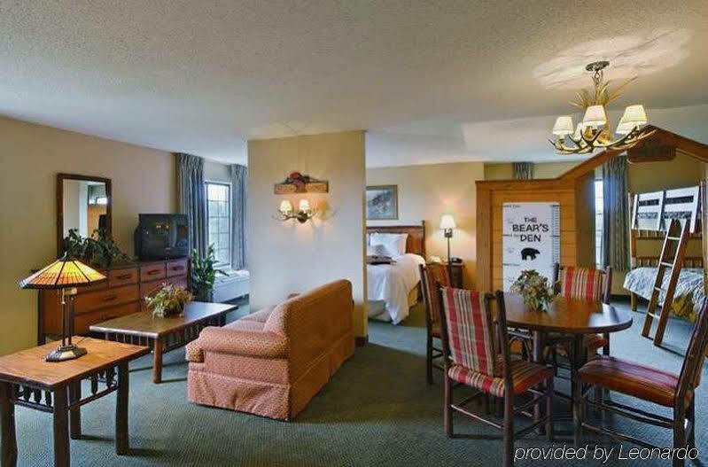 Hampton Inn Kansas City The Legends Eksteriør bilde